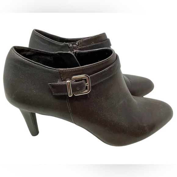 Antonio Melani Size 9.5 Chocolate Booties - Picture 2 of 16